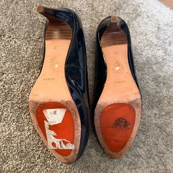 Cole Haan Nike Air Pumps - Picture 5 of 5